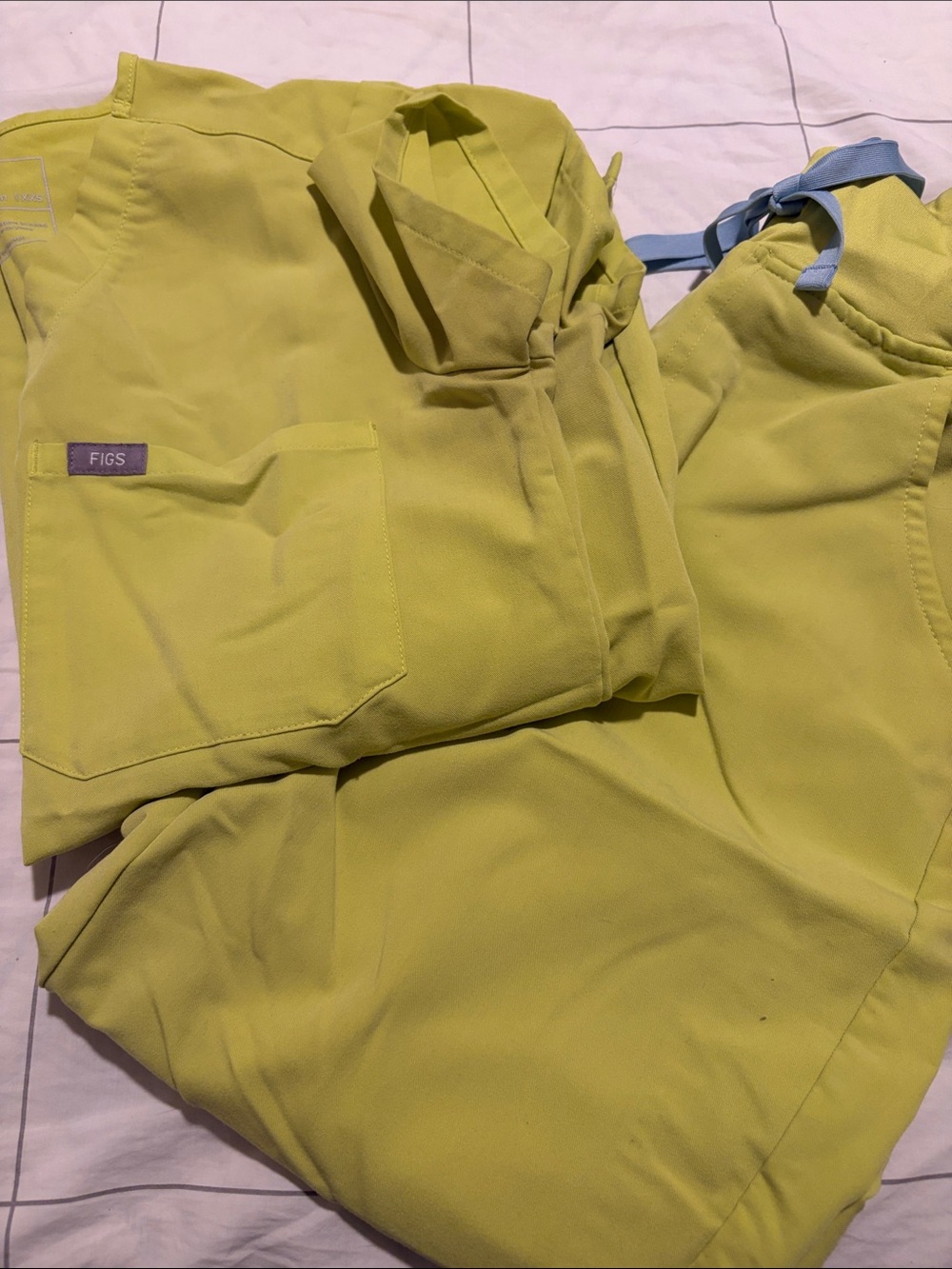 Figs Women's Scrub Joggers and Top in Lime Green
